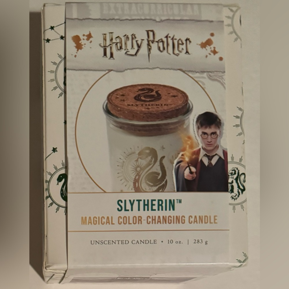Harry Potter Slytherin Color Changing Candle Unscented w/ Lid New in Box Magic